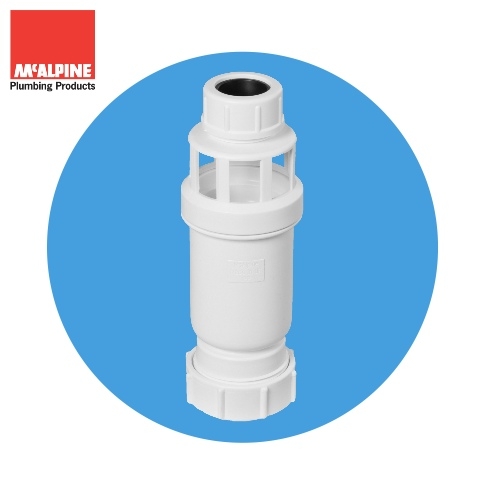 McAlpine Tundish with self closing valve - 15/22mm inlet x 1 1/4" Image 1